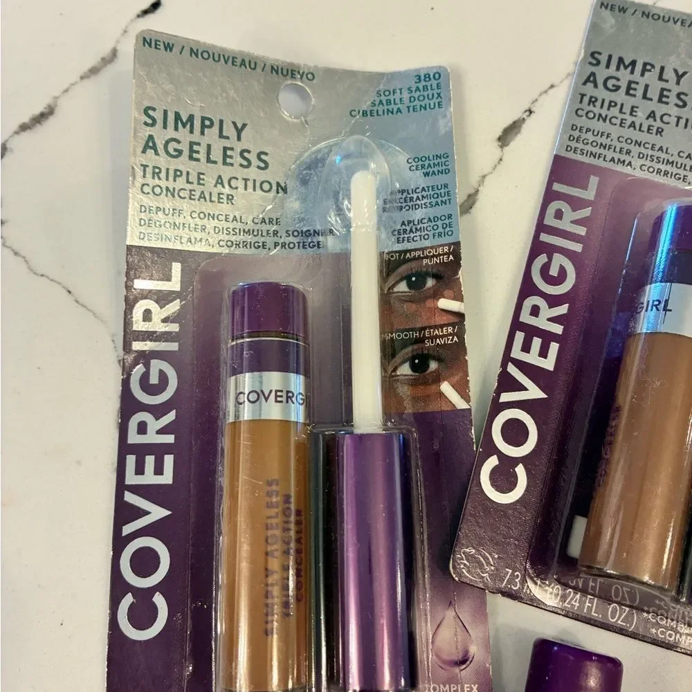 COVERGIRL Simply Ageless Triple Action Concealer